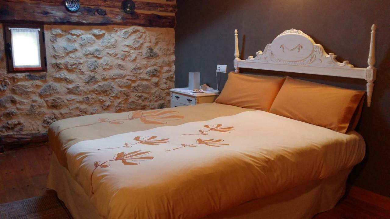Bed and Breakfast Casa Rural Calle Real Torremocha de Ayllón Exterior foto